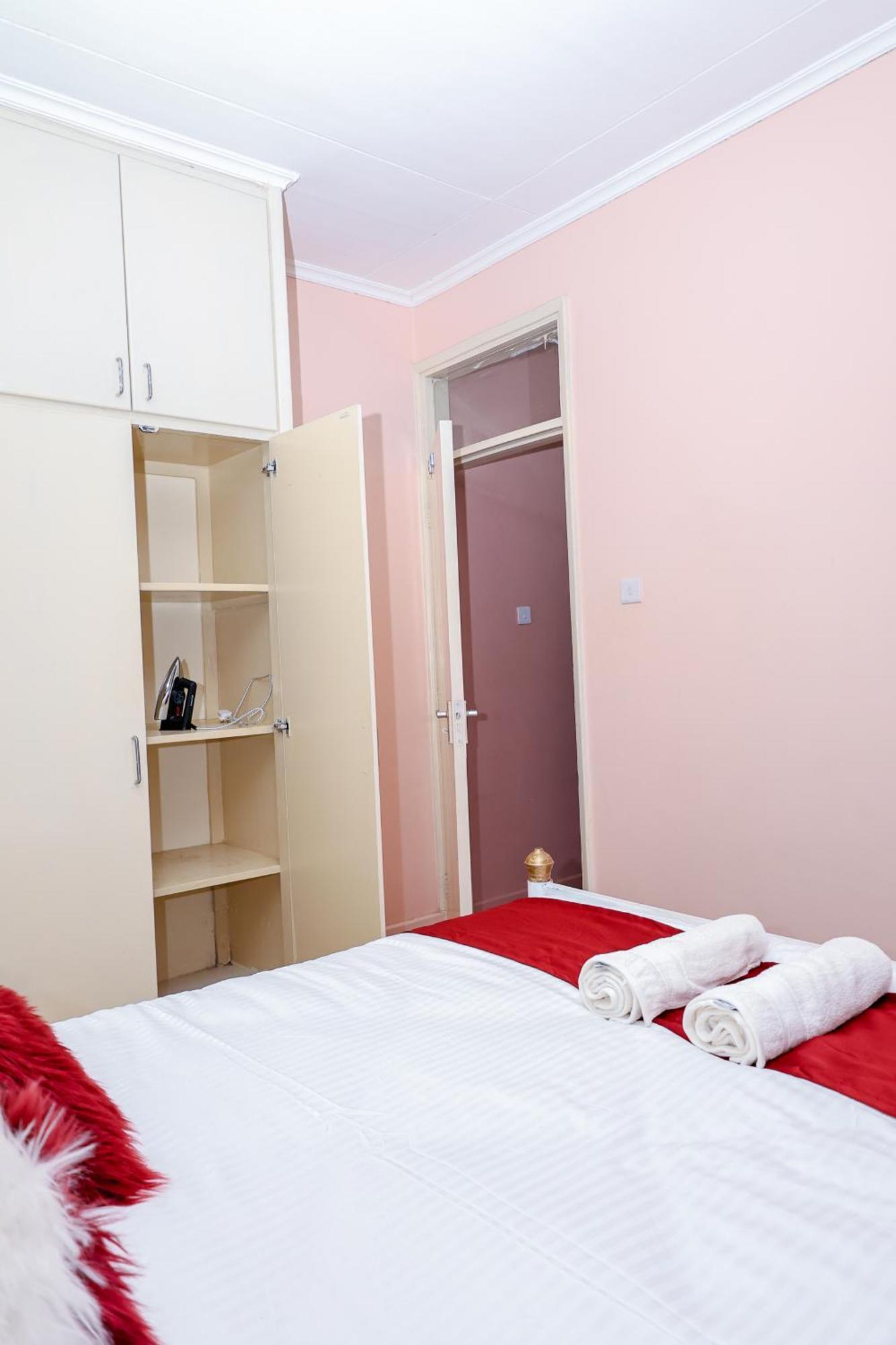 2 Bedroom Stylish Apartment, Kisumu Exterior photo